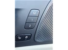 Vehicle Thumb #16