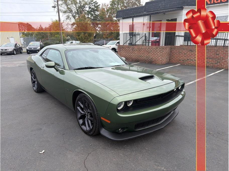 2021 Dodge Challenger R/T's photo