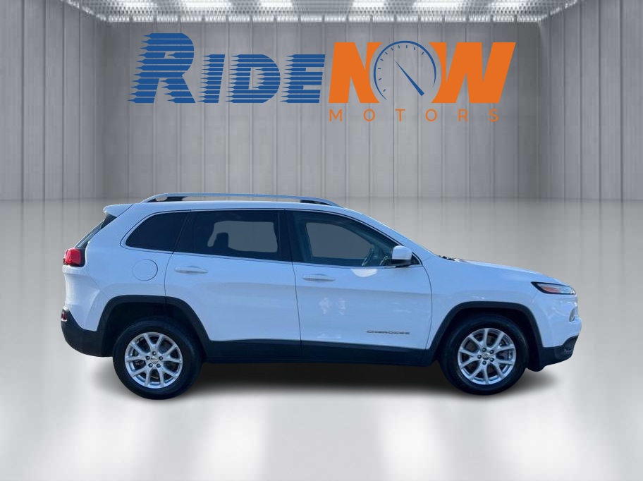 2016 Jeep Cherokee Latitude's photo
