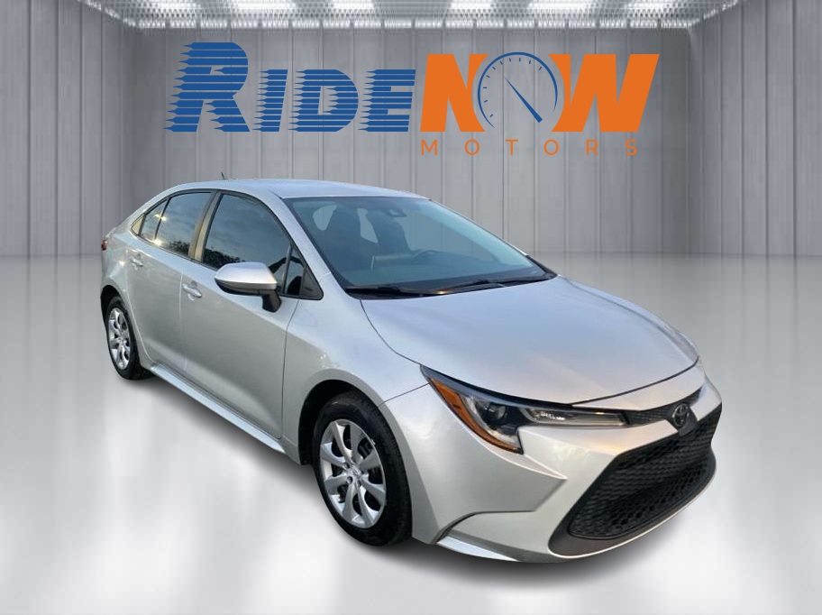 2021 Toyota Corolla LE's photo