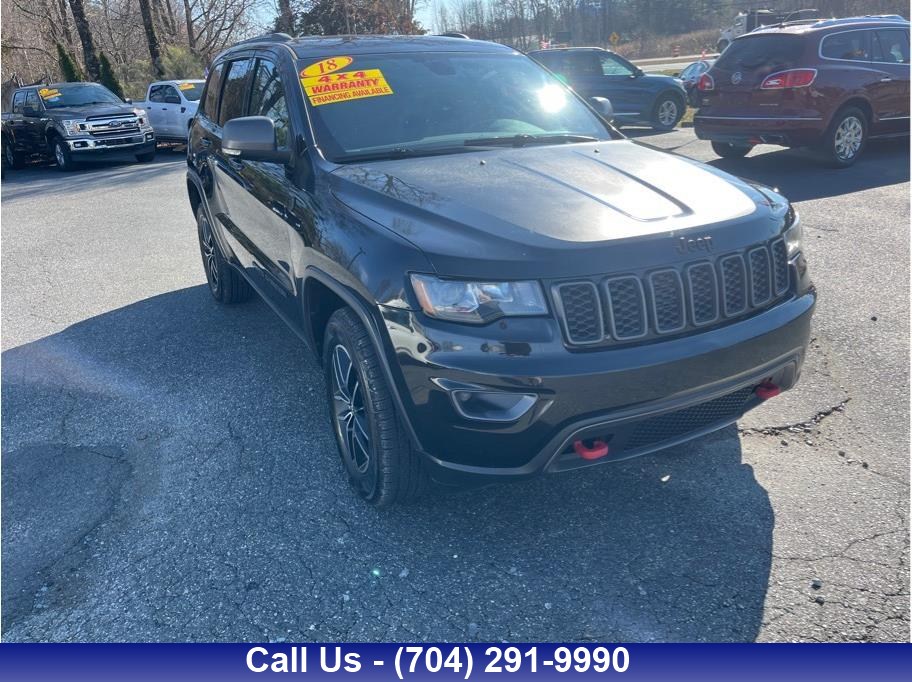 2018 Jeep Grand Cherokee Trailhawk's photo