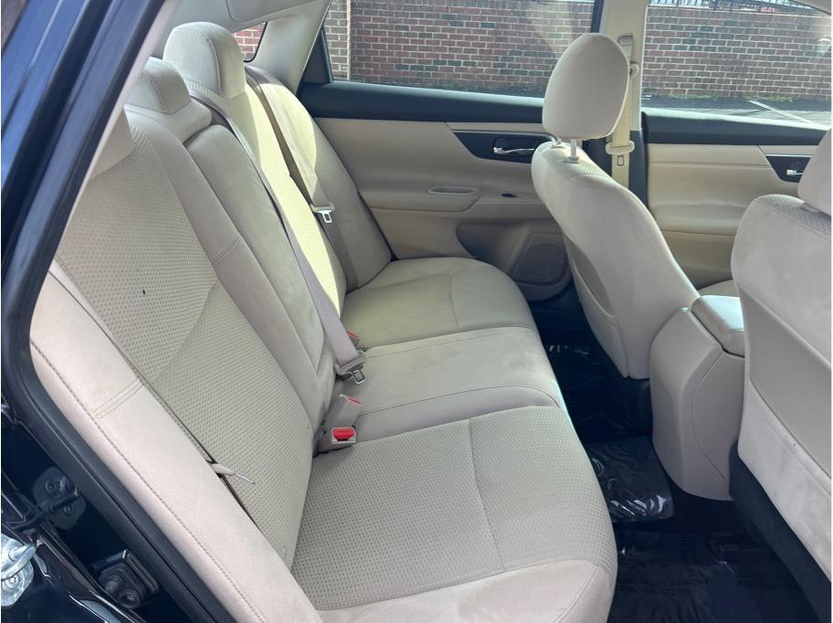 2015 Nissan Altima S - Photo 12