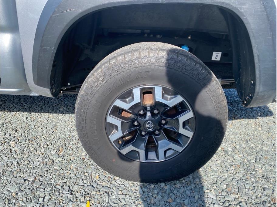2021 Toyota Tacoma TRD Off Road - Photo 10