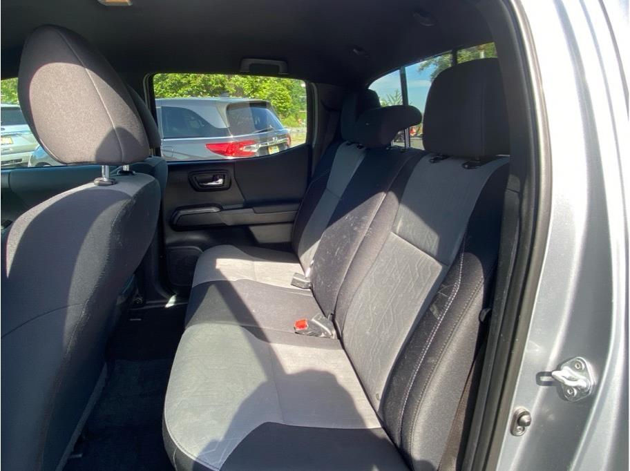 2021 Toyota Tacoma TRD Off Road - Photo 16