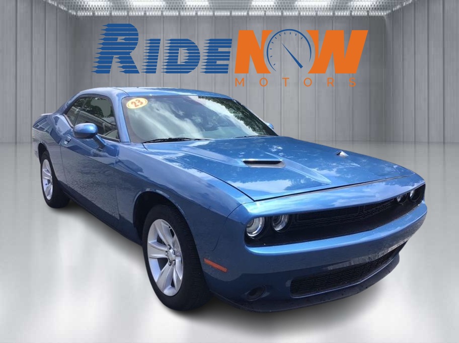 2023 Dodge Challenger SXT Auto's photo