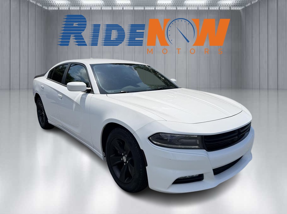 2017 Dodge Charger SXT's photo