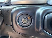 Vehicle Thumb #19