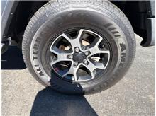 Vehicle Thumb #22