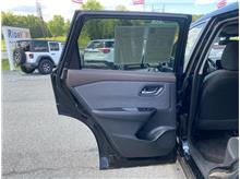 Vehicle Thumb #15
