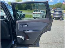 Vehicle Thumb #18