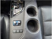 Vehicle Thumb #16