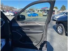 Vehicle Thumb #21