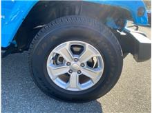 Vehicle Thumb #12