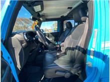 Vehicle Thumb #15
