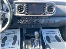 Vehicle Thumb #25