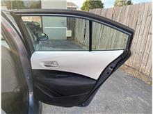 Vehicle Thumb #17