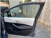 Vehicle Thumb #19