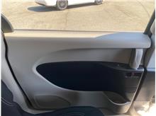 Vehicle Thumb #17