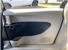 Vehicle Thumb #22
