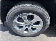Vehicle Thumb #18