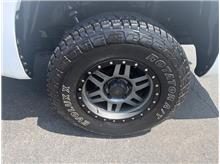 Vehicle Thumb #19