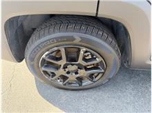 Vehicle Thumb #16