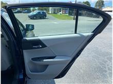 Vehicle Thumb #18