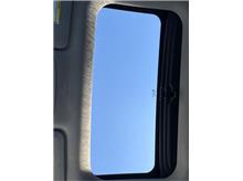 Vehicle Thumb #25