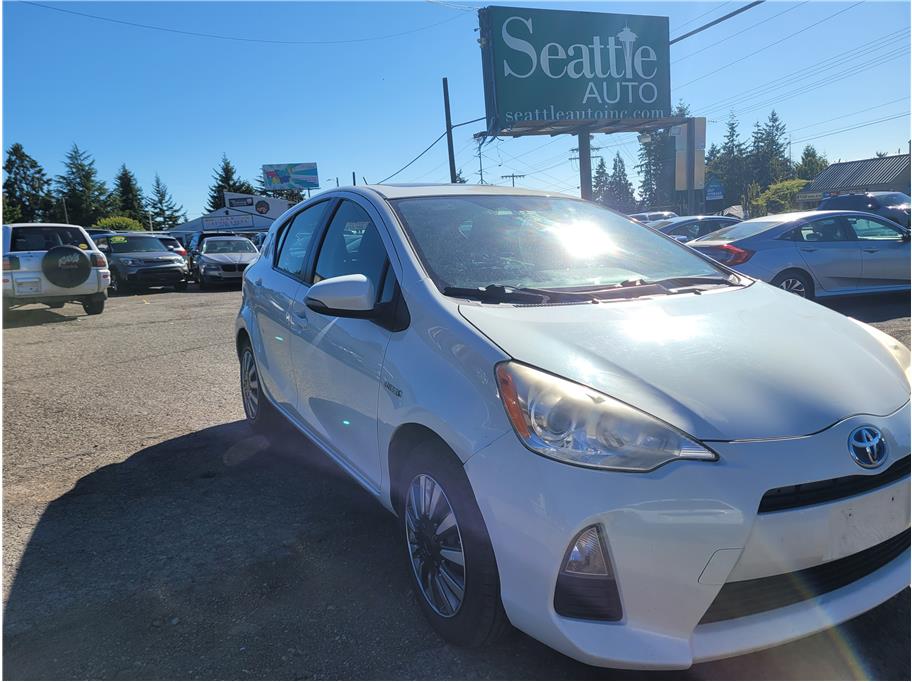 2014 Toyota Prius c One's photo