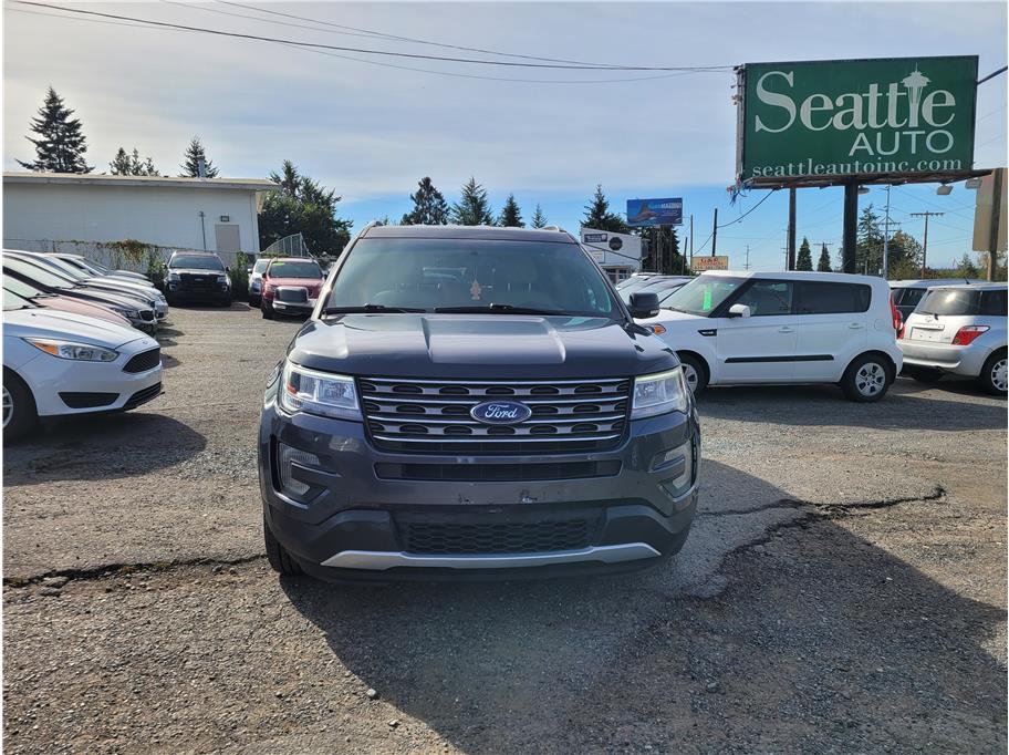 2017 Ford Explorer XLT - Photo 4
