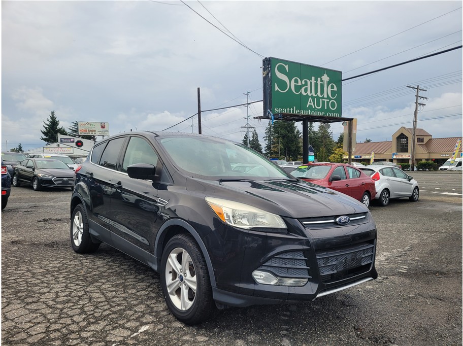 2015 Ford Escape SE's photo