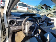 Vehicle Thumb #11