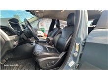 Vehicle Thumb #14