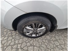 Vehicle Thumb #24
