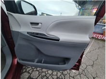 Vehicle Thumb #12