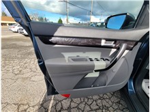 Vehicle Thumb #21