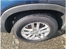 Vehicle Thumb #24