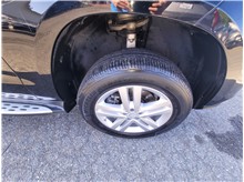 Vehicle Thumb #33