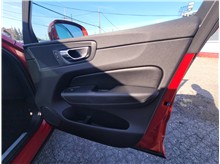 Vehicle Thumb #21