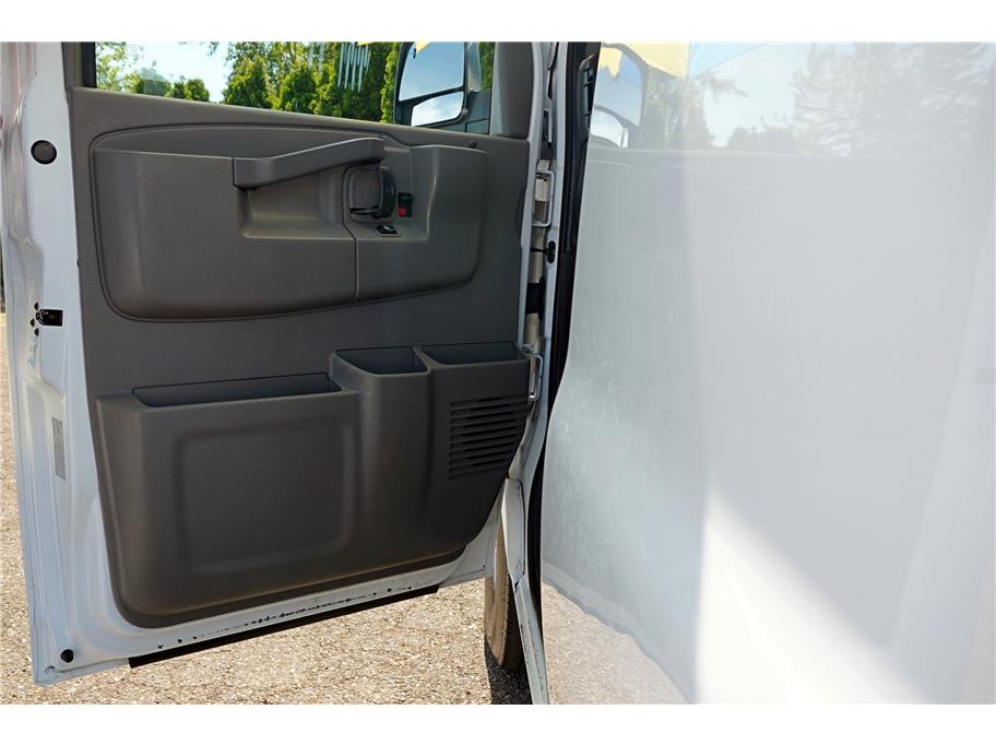 2019 Chevrolet Express Cargo Work Van - Photo 16