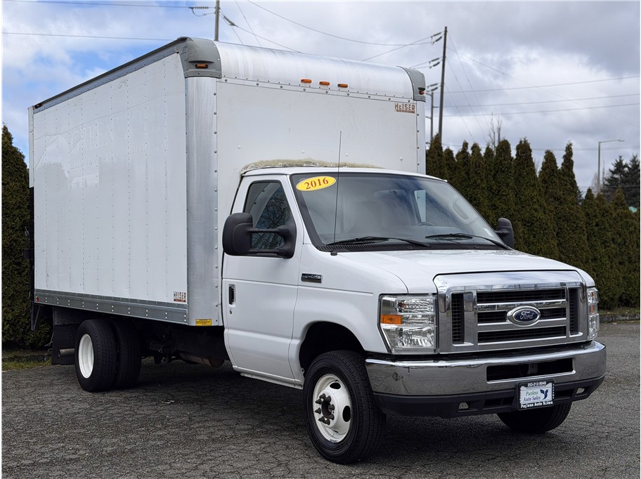 2016 Ford E-Series Cutaway Base