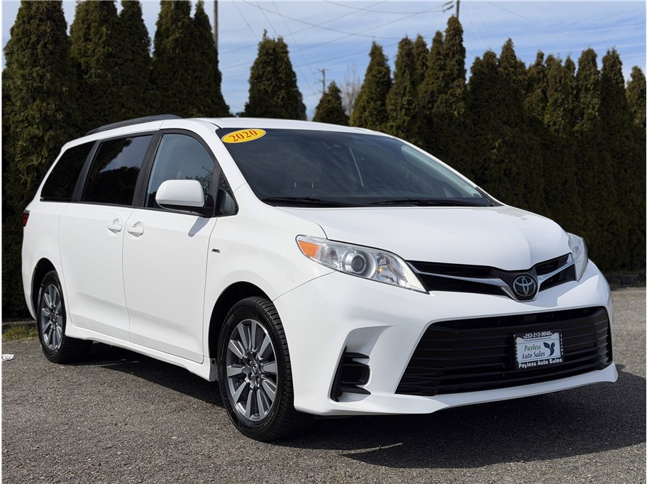 2020 Toyota Sienna LE V6 AWD 7-Passenger's photo