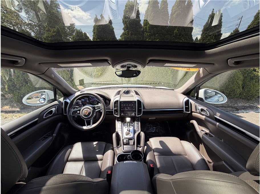 2017 Porsche Cayenne Platinum Edition - Photo 16
