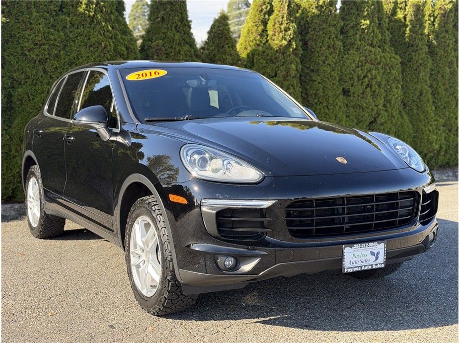 2016 Porsche Cayenne Base