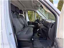 Vehicle Thumb #14