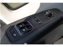 Vehicle Thumb #15