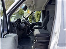 Vehicle Thumb #14