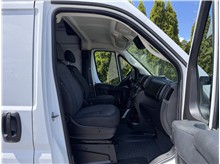 Vehicle Thumb #15