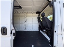 Vehicle Thumb #13
