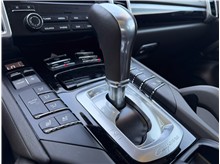 Vehicle Thumb #19